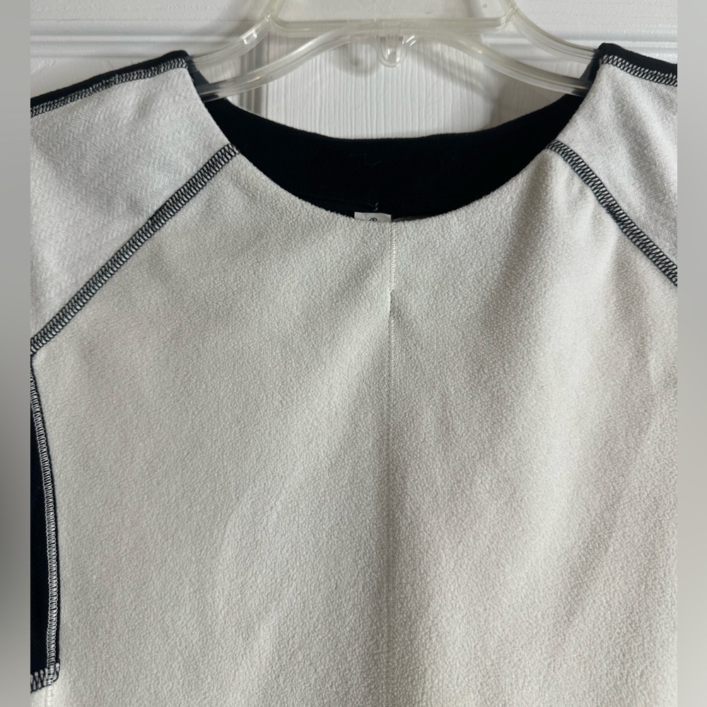 Lululemon Run: Bold In The Cold Long Sleeve Polar Cream / Black - Rare! - Picture 8 of 16